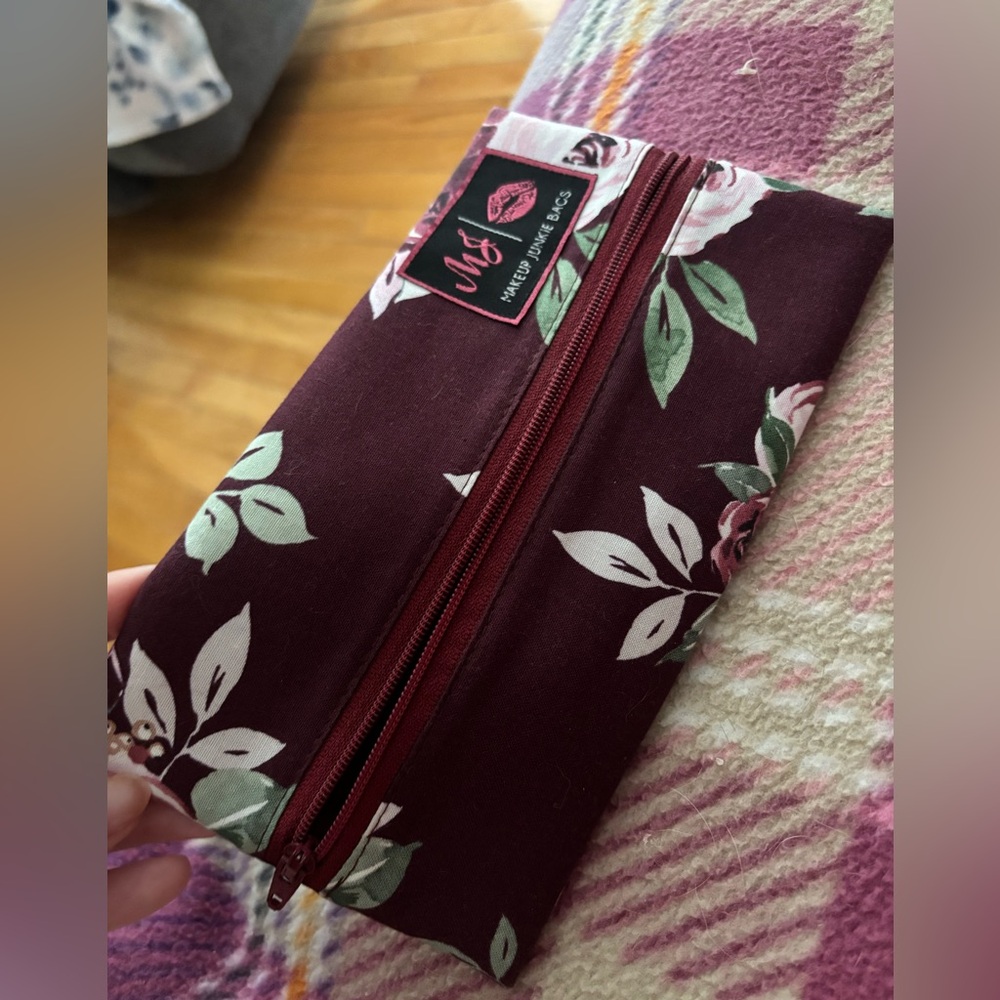 Makeup junkie bag